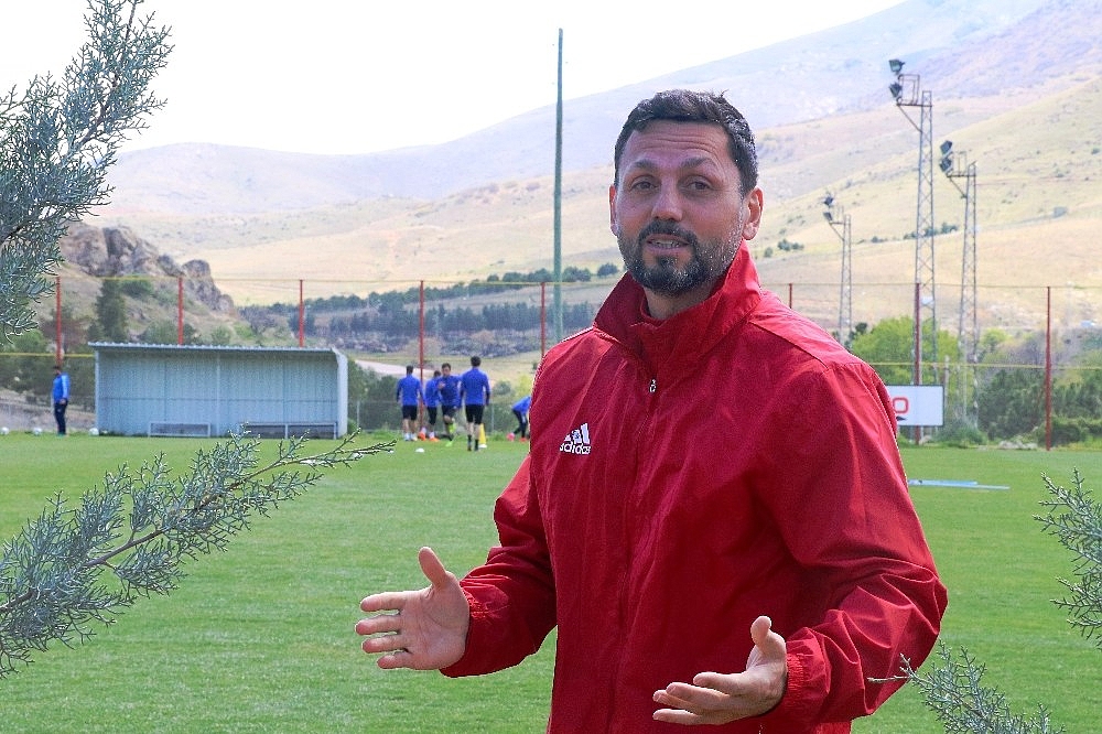 Antalyaspor, Erol Bulut ile prensipte anlaştı