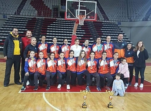 ASAT, basketbolda kupaları topladı