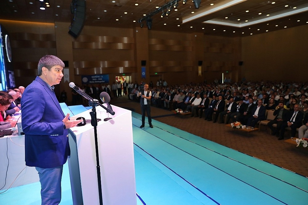 Başkan Türel: "Esnafımızla Türkiye'ye örnek olan çalışmalar yapıyoruz"