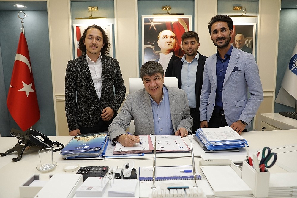 Başkan Türel, Genç Gönül Elçileri ile işbirliği protokolü imzaladı