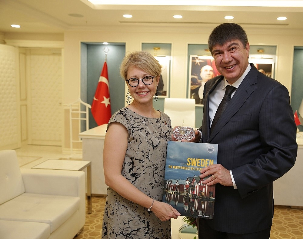 Başkan Türel, İngiltere Büyükelçisini ağırladı