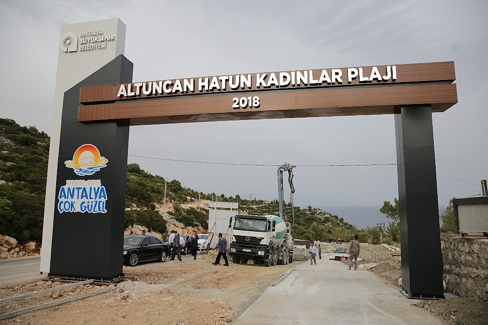 Finike Kadınlar Plajı hazır