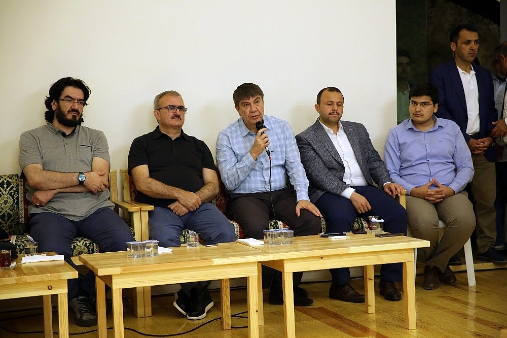 Karatay Medresesi'nde Ramazan sohbetleri başladı