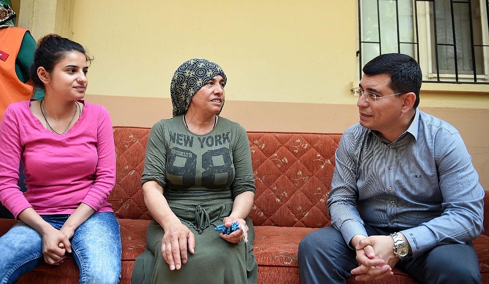 Kepez Belediyesi, 19 Mahallede iftar sofrası kurdu