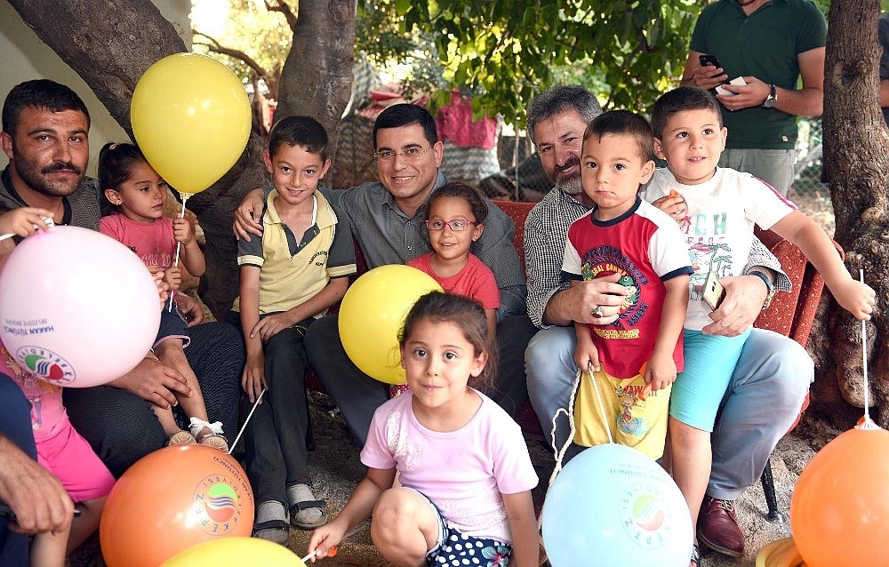 Kepez Belediyesi, 19 Mahallede iftar sofrası kurdu