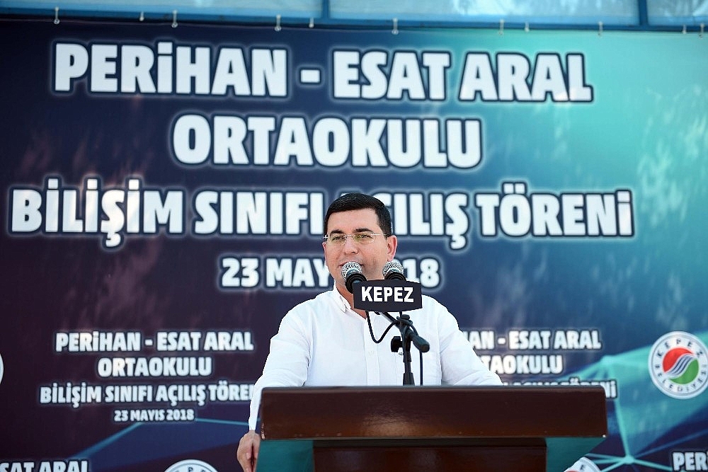 Kepez'de 50 okula bilişim sınıfı