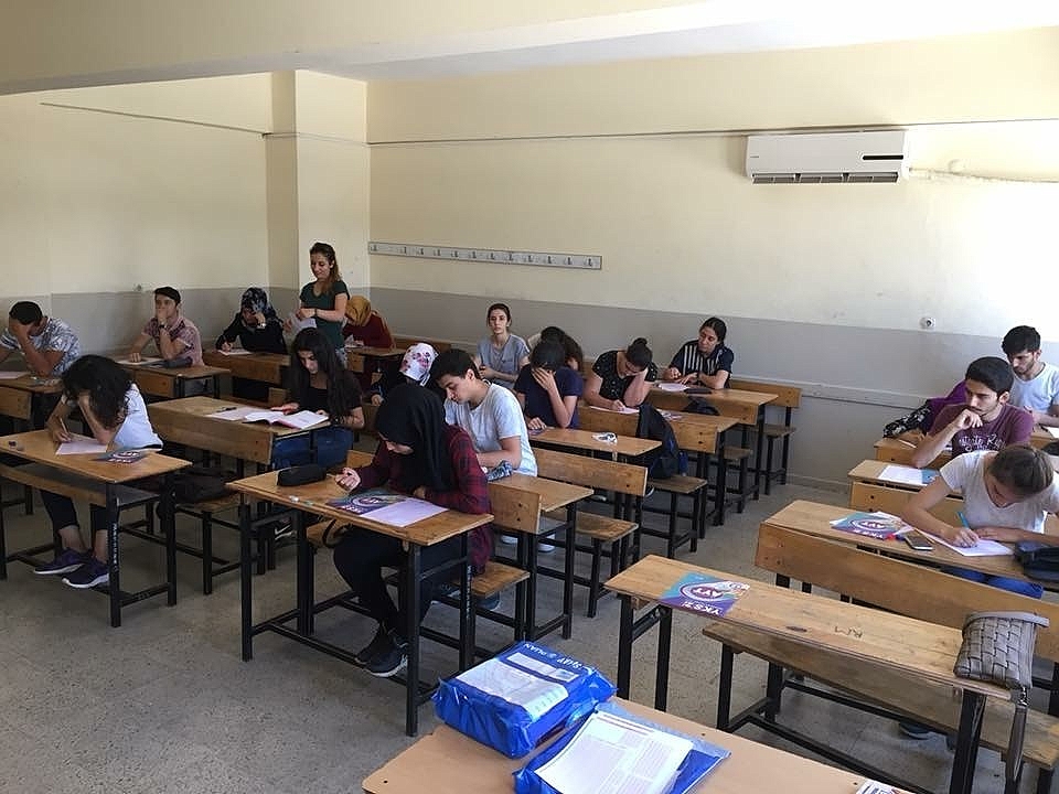 Kepez'den YKS Deneme Sınavı