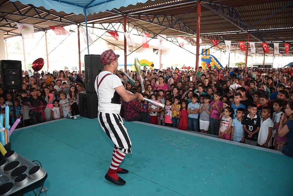 Kepez'in mahalle şenlikleri başladı