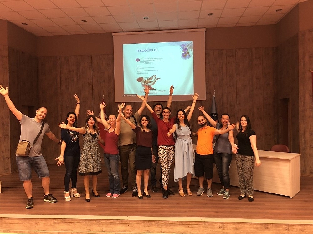 Müzisyenlere duruş ve egzersiz eğitimi