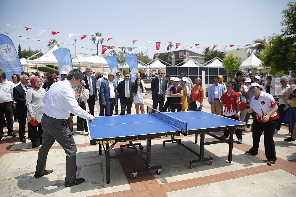 Özel çocuklar ENFEST'te buluştu