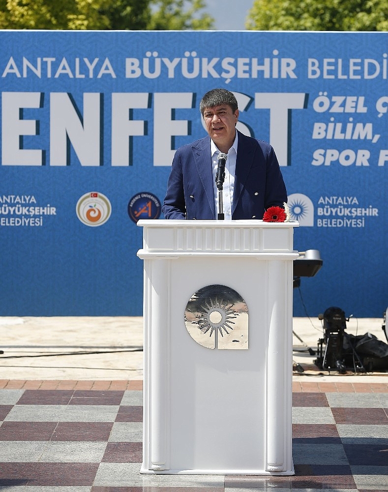 Özel çocuklar ENFEST'te buluştu