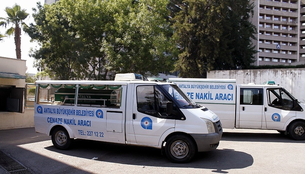 7 tabut, 9 cansız beden! (Videolu)