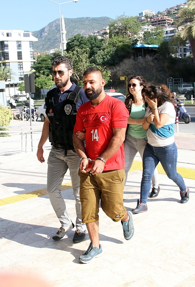 Alanya'da gözaltına alınan 17 torbacı adliyede!