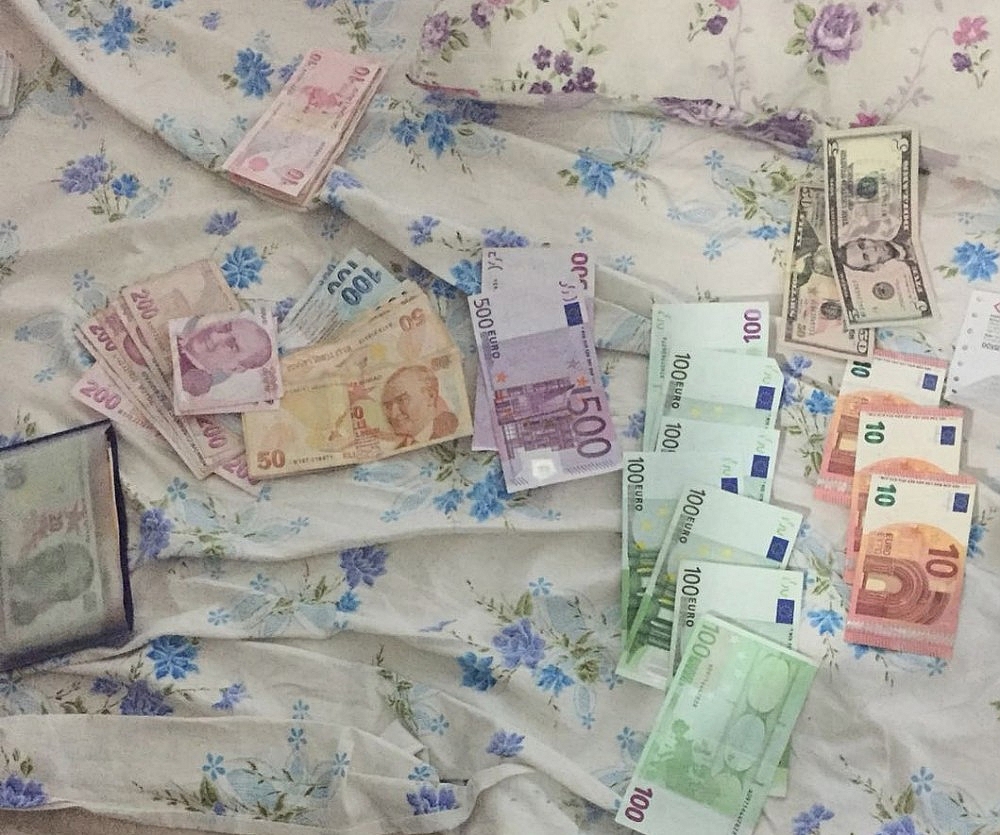 Antalya'da FETÖ operasyonu: 8 gözaltı!