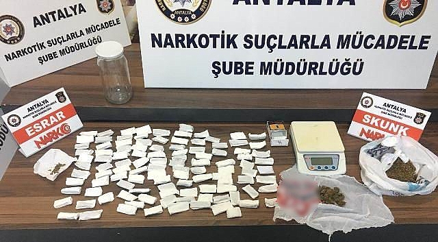 Antalya'da metruk yapılara polis baskını!
