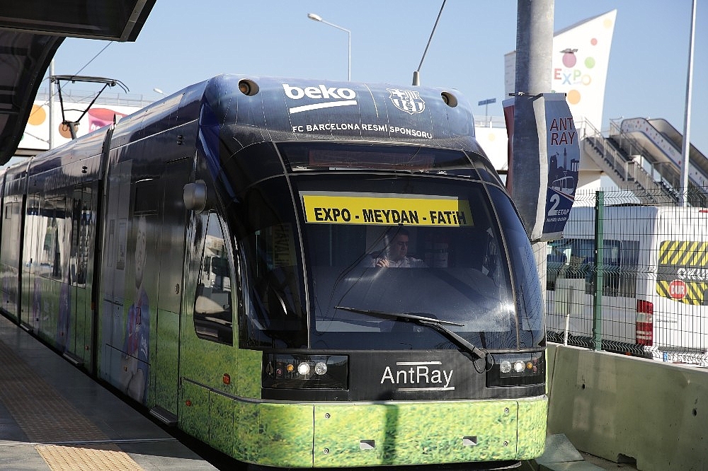 Antalya'da Resmi plakalı otobüsler ve tramvay bayramda ücretsiz