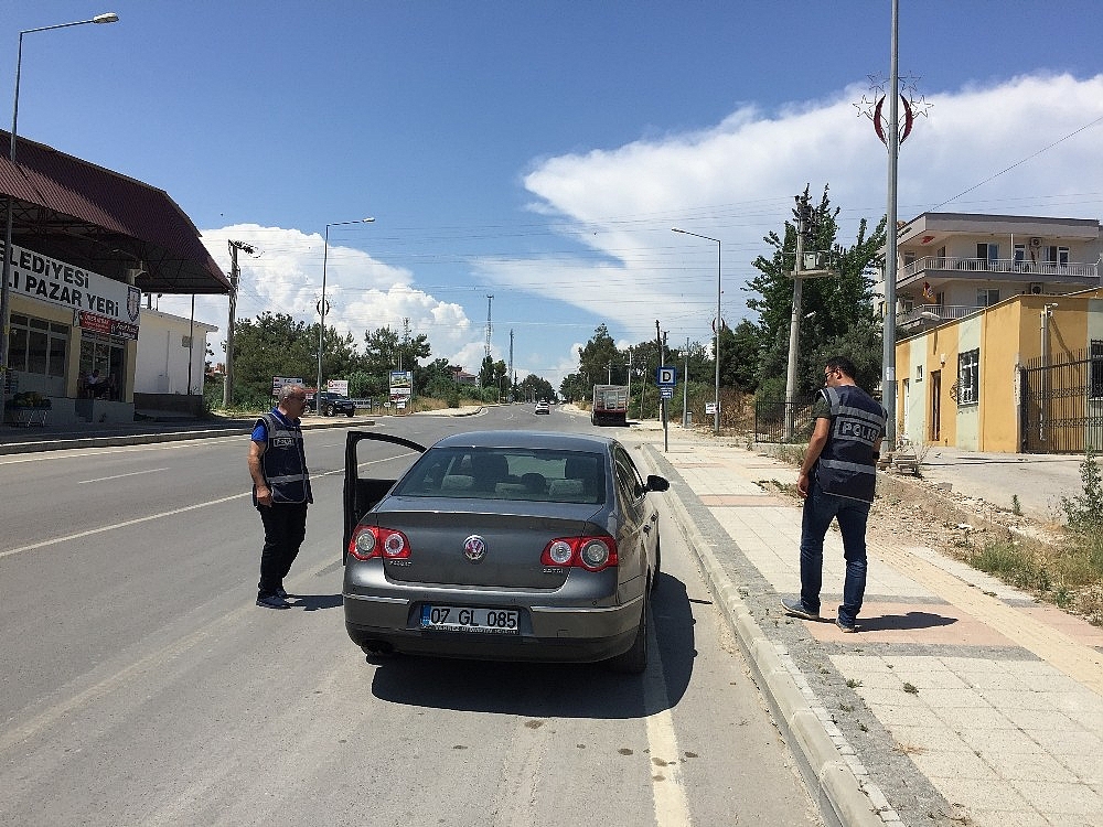 Antalya'da sürücüler seçici göz uygulaması ile denetlendi