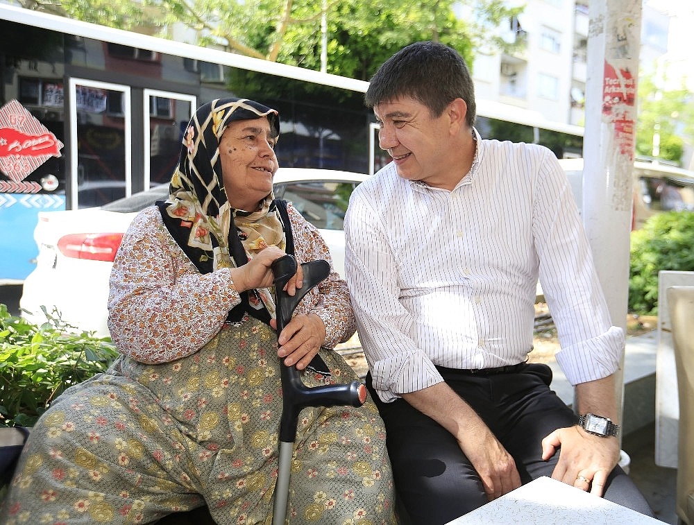 Başkan Türel, esnafın sorununu dinledi