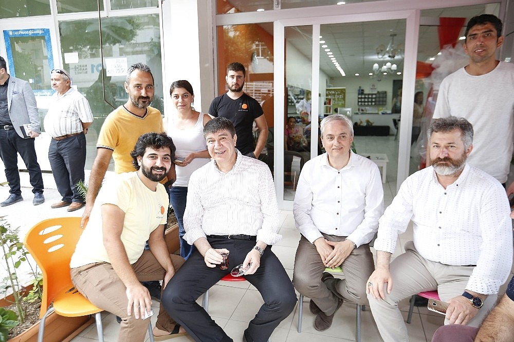 Başkan Türel, esnafın sorununu dinledi