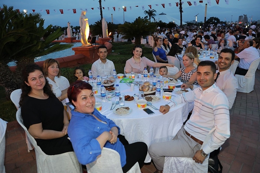 Başkan Türel'den promosyon tepkisi!