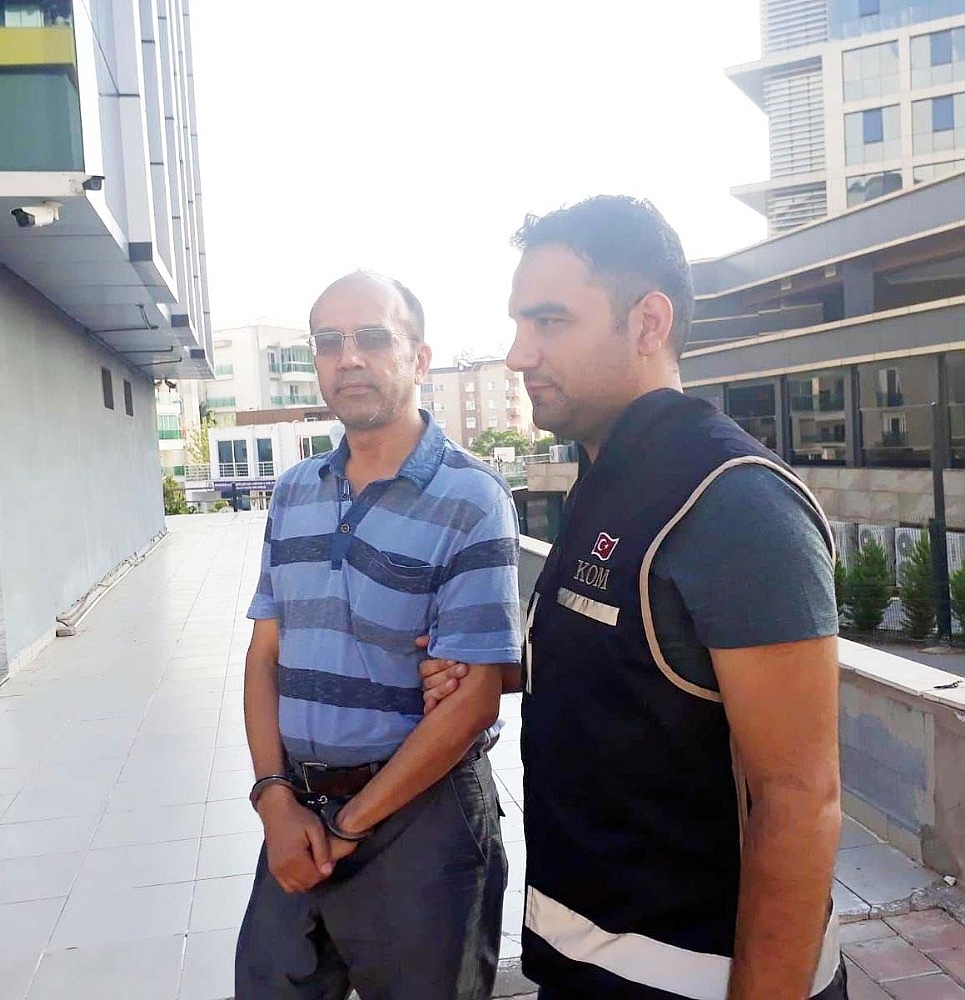 FETÖ'nün gaybubet evine operasyon: 7 gözaltı!