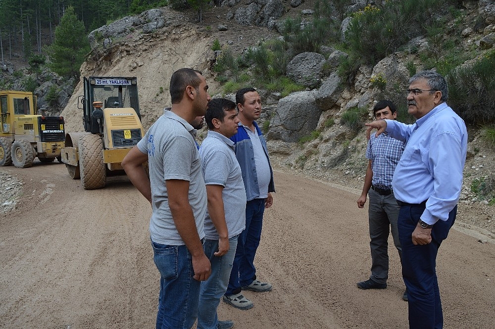 Serik ve Korkuteli'de asfalt çalışması
