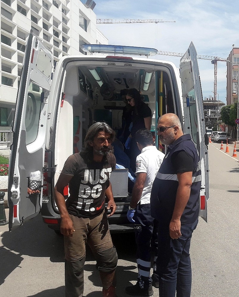 Sokaklardaki yaralı dilencilere özel sağlık hizmeti