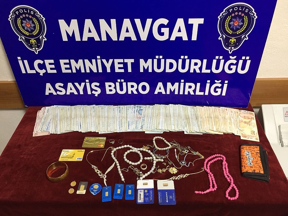 Suriyeli hırsız çaldığı paralarla yakalandı!