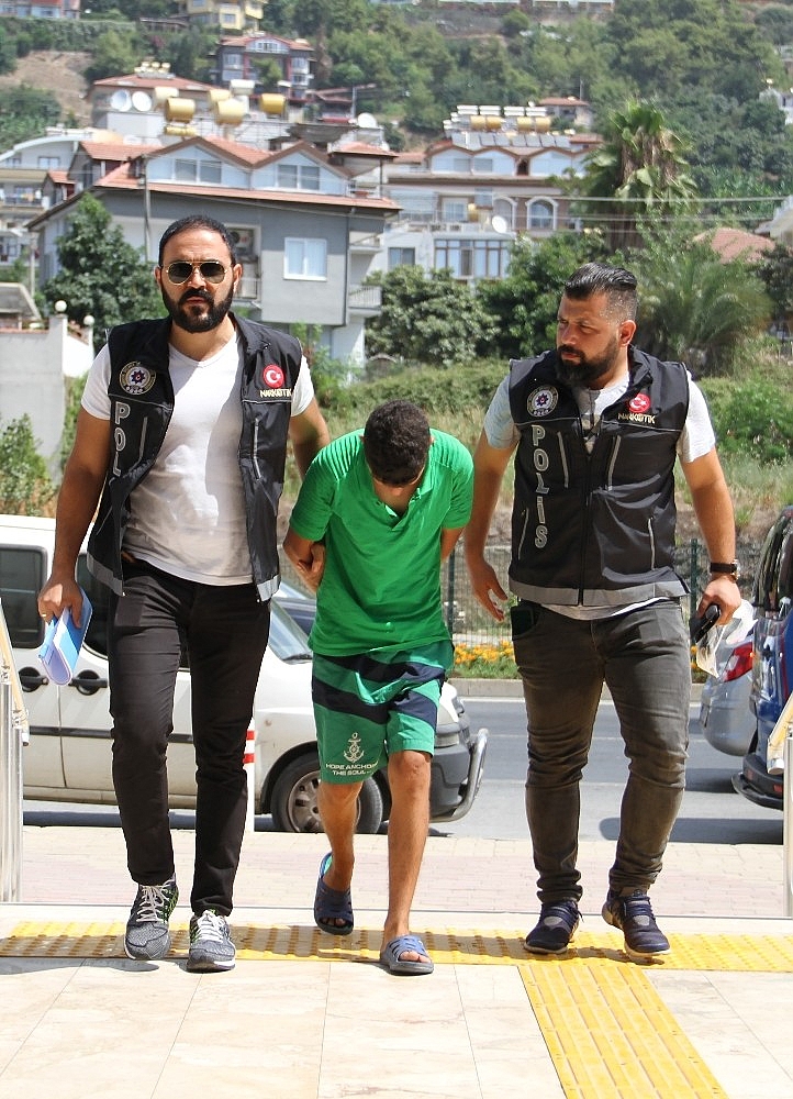 Alanya'da uyuşturucu operasyonu!