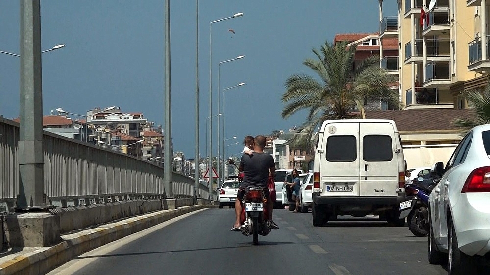 Alanya'da yürekleri ağızlara getiren görüntü!