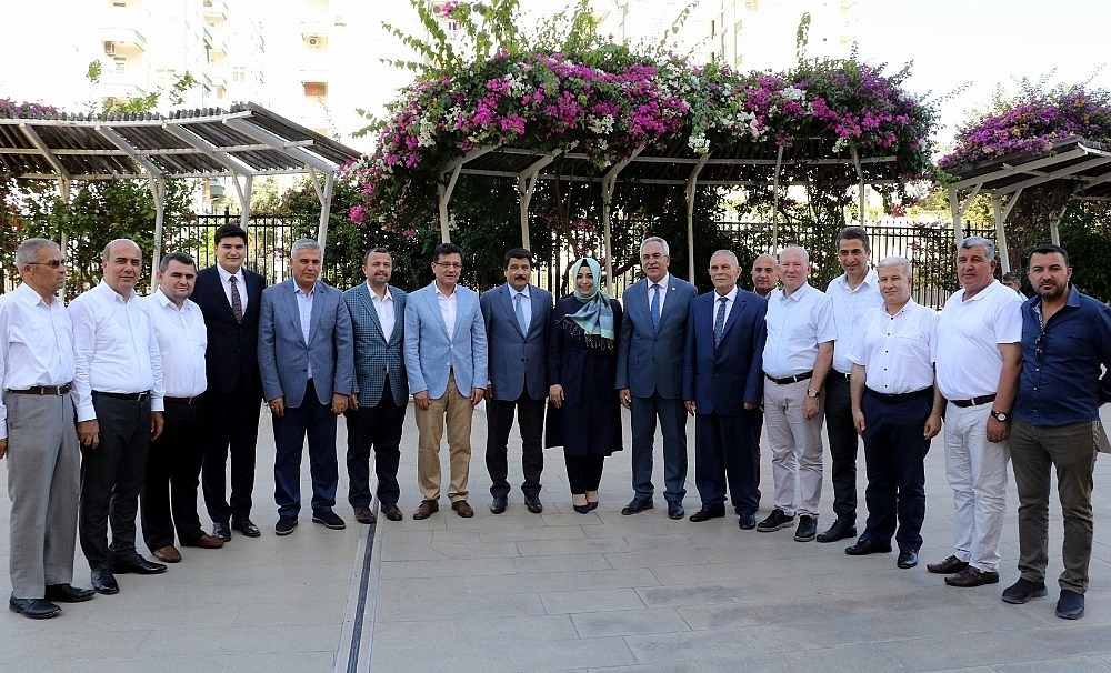 Antalya Milletvekilleri mazbatalarını aldı