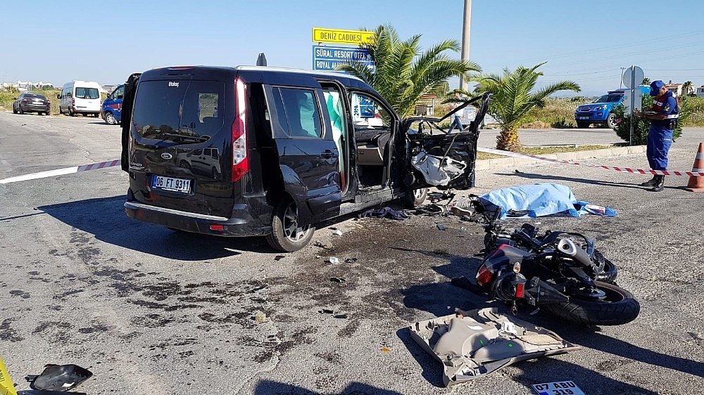 Antalya'da feci kaza: 1 ölü, 2 yaralı!