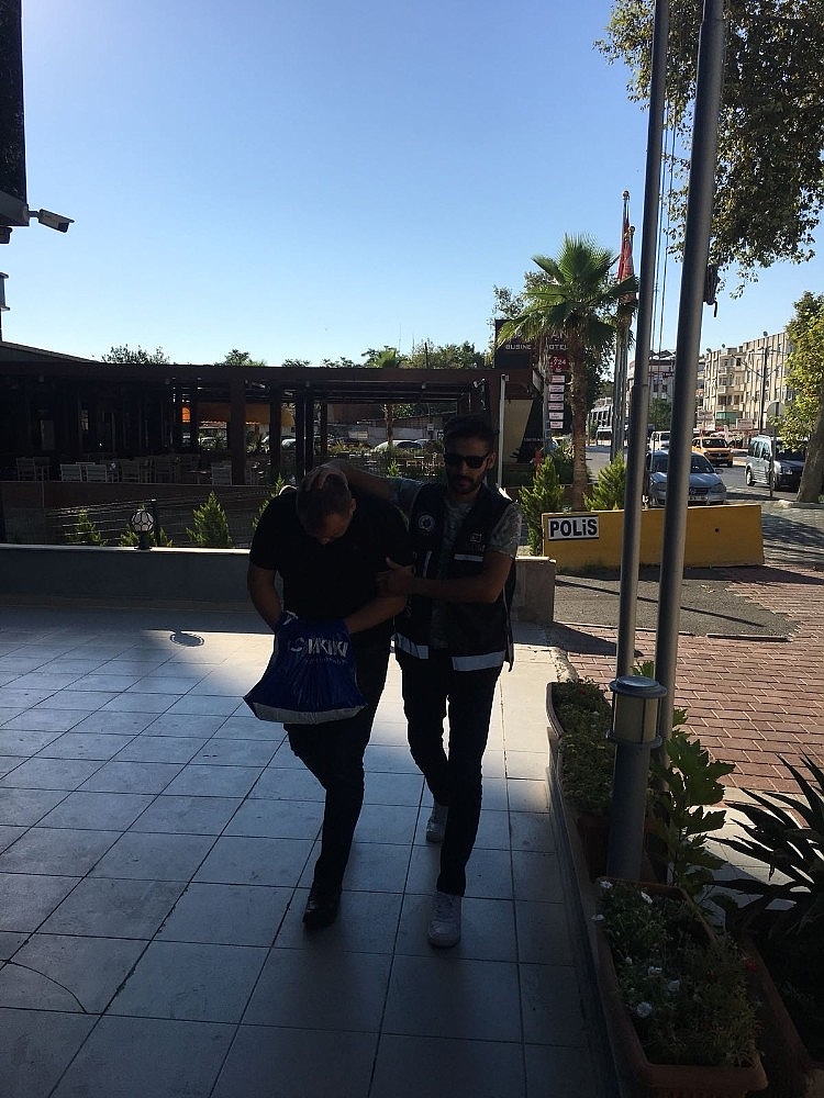 Antalya'da FETÖ operasyonu: 12 gözaltı!
