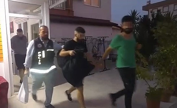 Antalya'da sahte para operasyonu: 4 gözaltı!