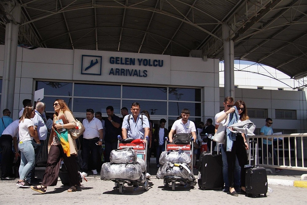 Antalya'ya havadan gelen turist sayısı 6 milyona ulaştı