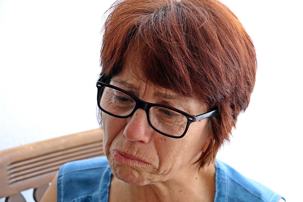 Babası için okulunu, annesi için de işini bıraktı!