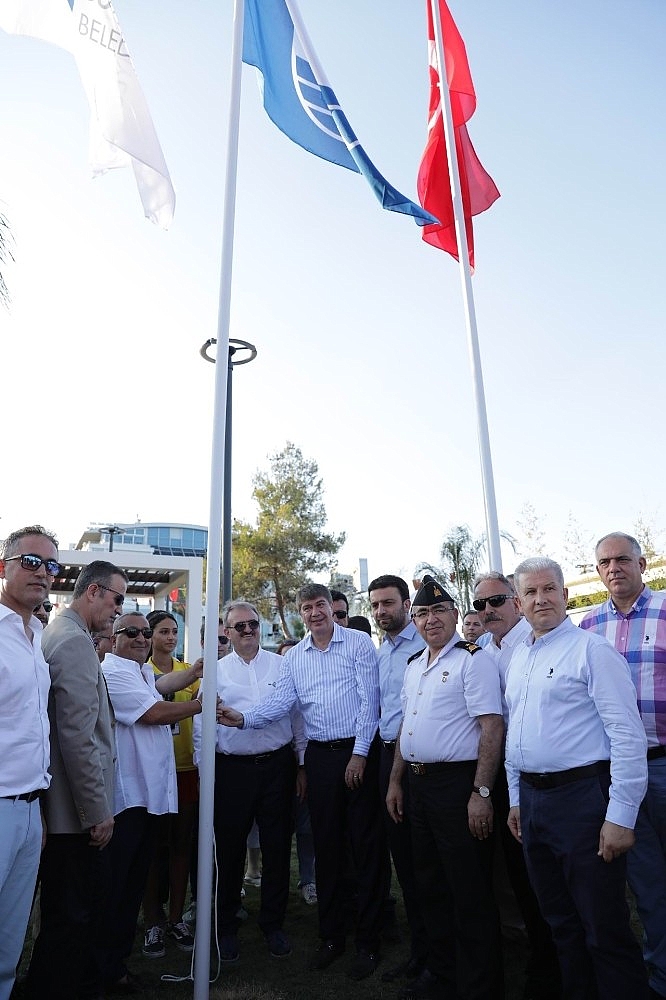 Başkan Türel: "Çevrecilik Konyaaltı'na Mavi Bayrak çekmektir"