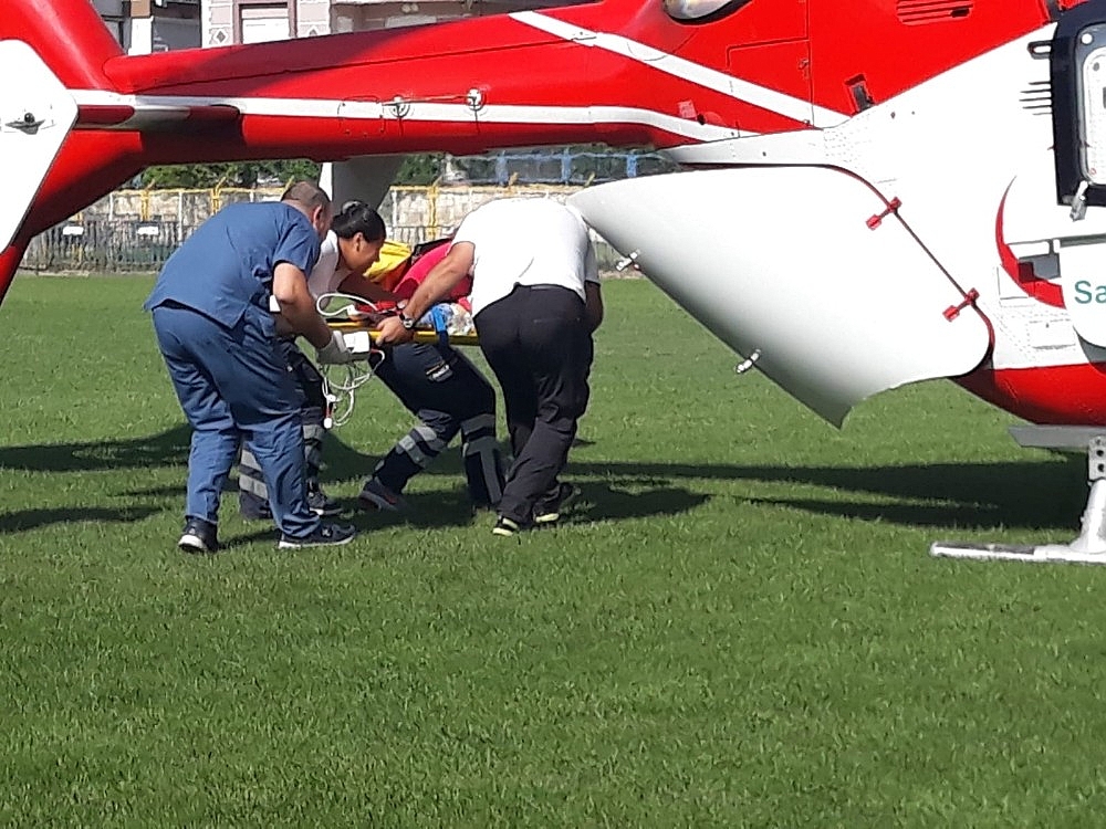 Hava ambulansı, minik Tevfik için havalandı!