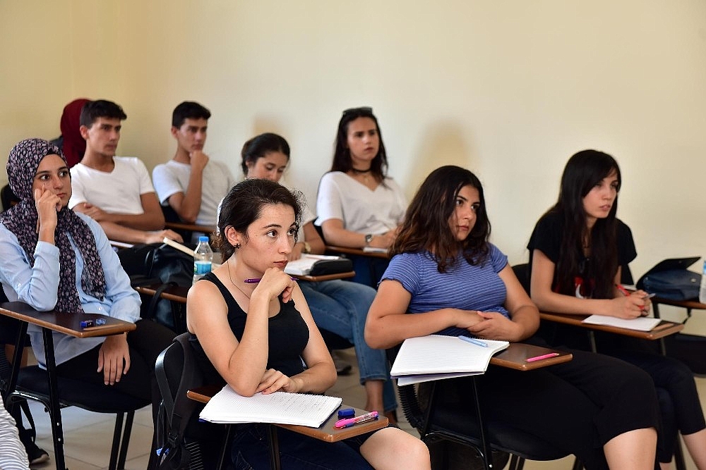Kepez'den ücretsiz KPSS kursu