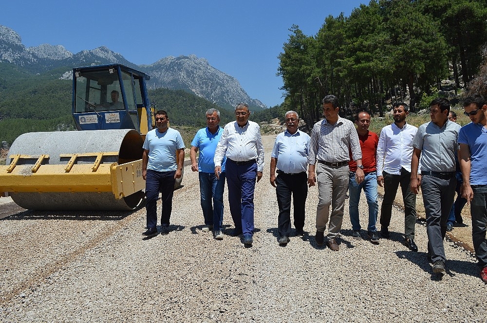Serik Sanlı Yaylası yolu asfaltlanıyor