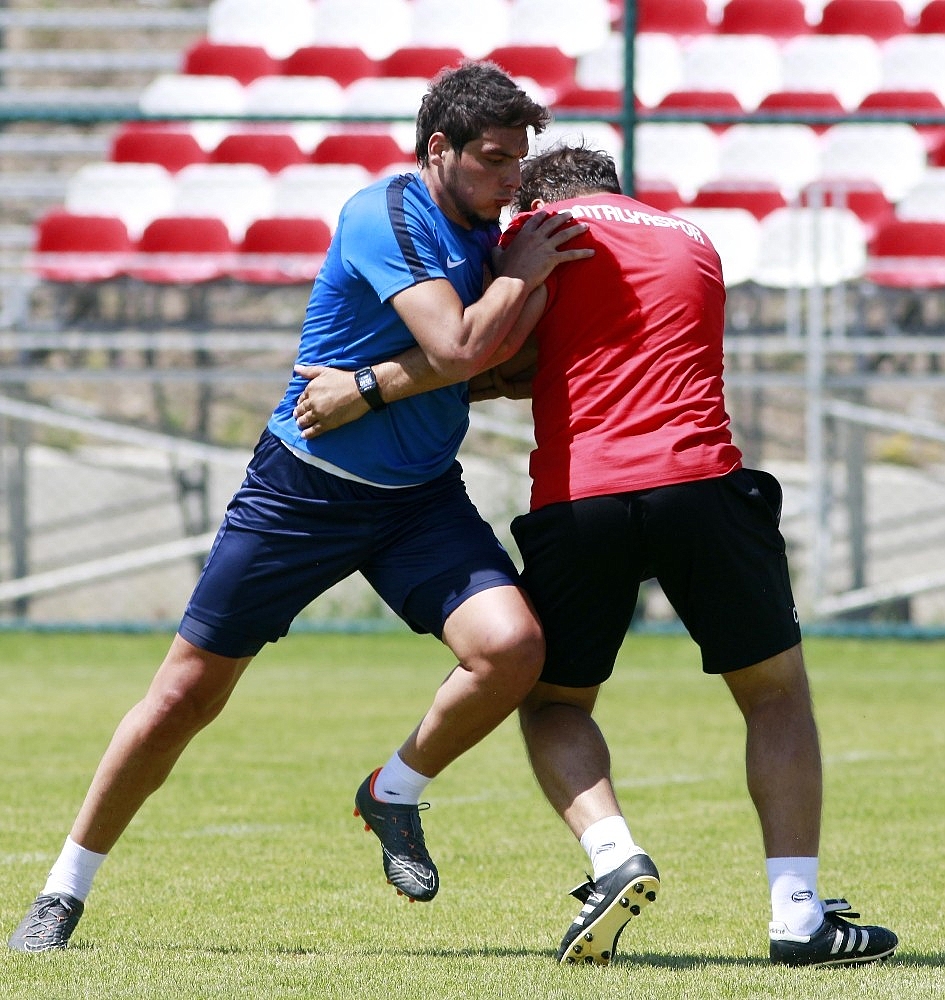 Sıcak, Antalyaspor'un temposunu bozmadı