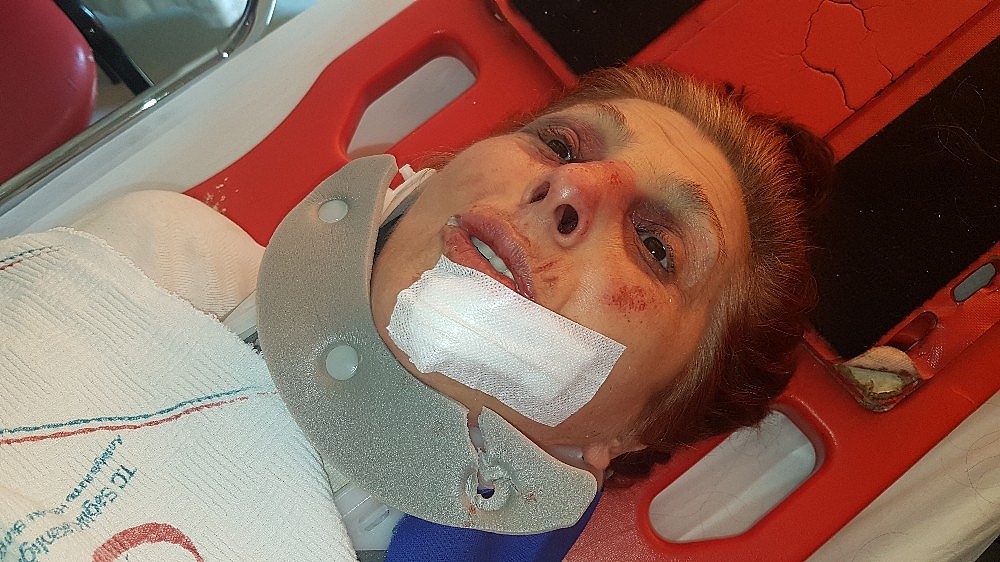 Maskeli 2 soyguncu yaşlı kadına kabusu yaşattı!