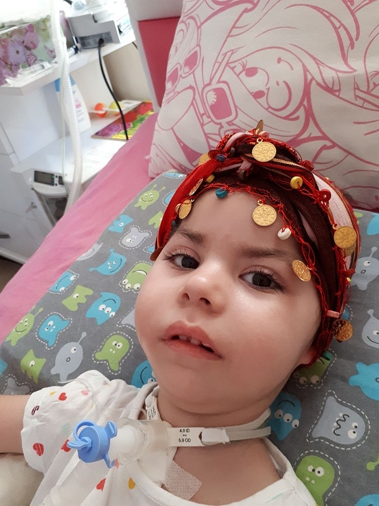 SMA hastası Arife'nin annesi yardım kampanyasına destek istiyor!