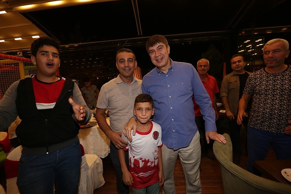 Antalyaspor taraftarlarından birlik gecesi
