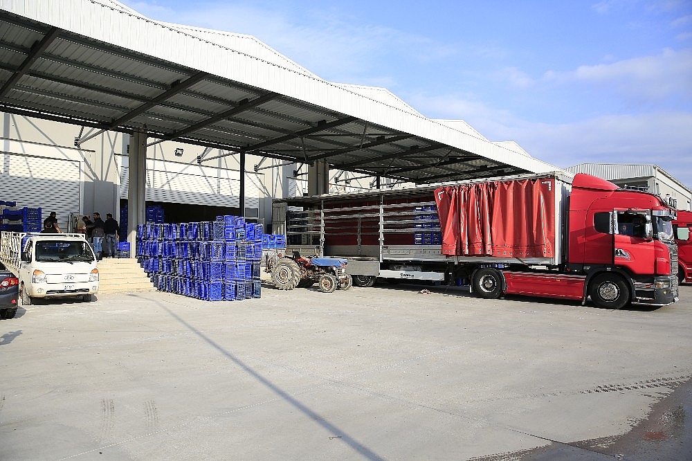 Büyükşehir çağdaş haller inşa ediyor