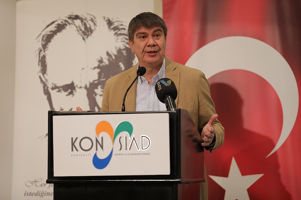 Konyaaltı Sahil Projesi ilk ödülünü aldı