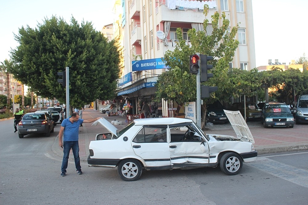 Manavgat'ta trafik kazası!