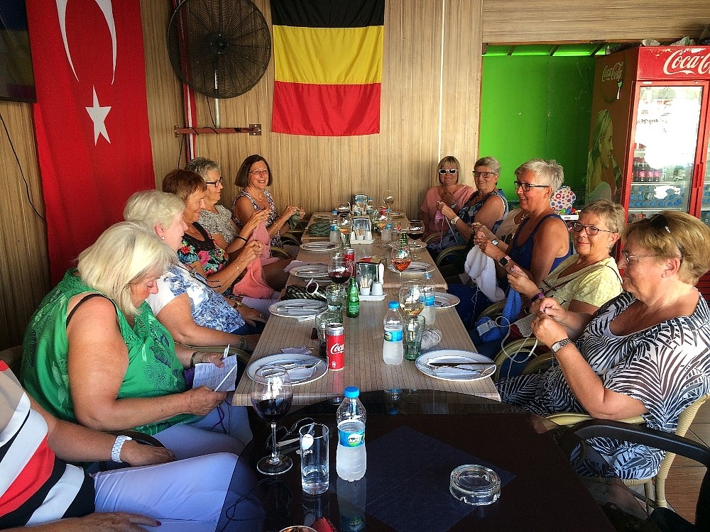 Norveçli kadınlar örgü gününde buluştu