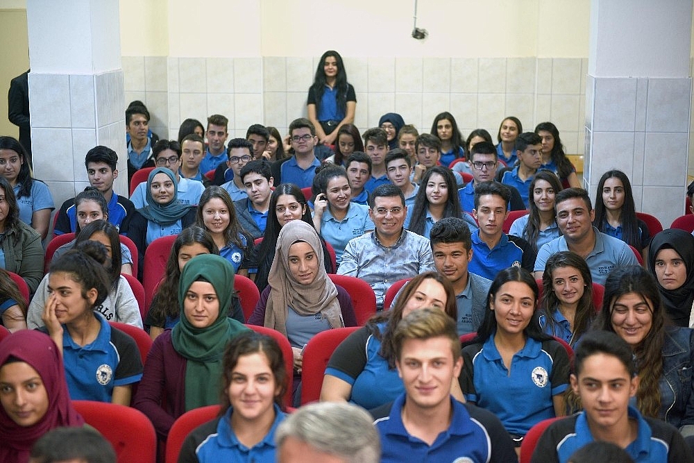 Tütüncü'den gençlere üniversite ve kamp müjdesi