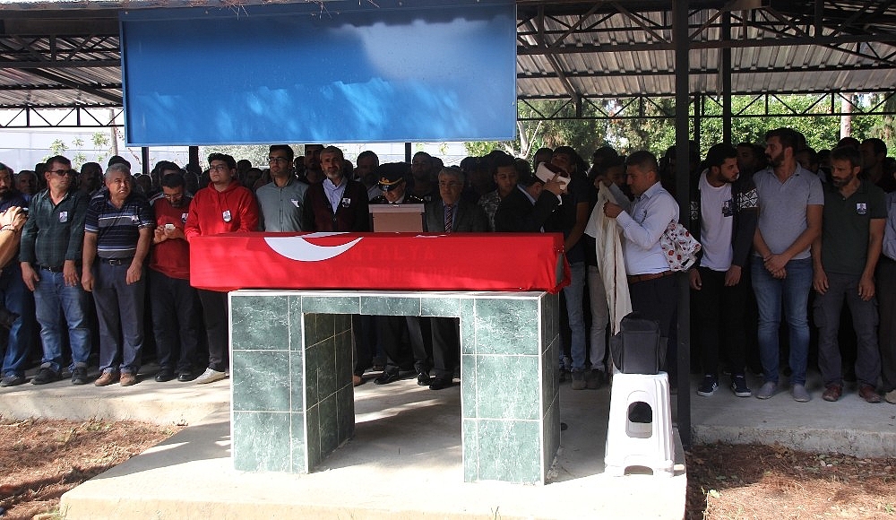 Uzman çavuş memleketinde defnedildi